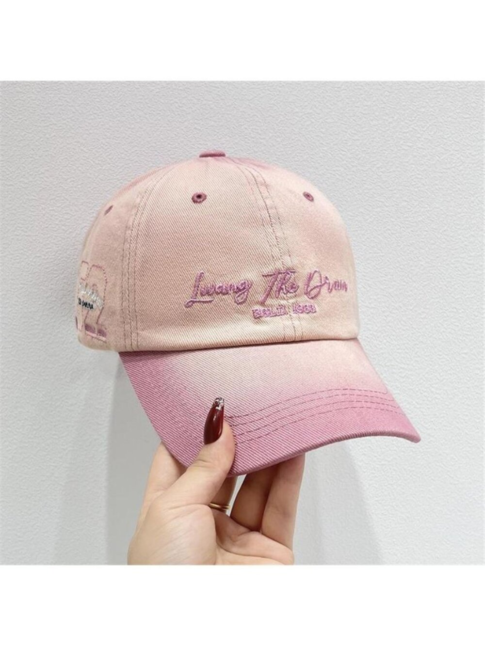 Gradient Color Embroidered Baseball Cap - Picture 5 of 8